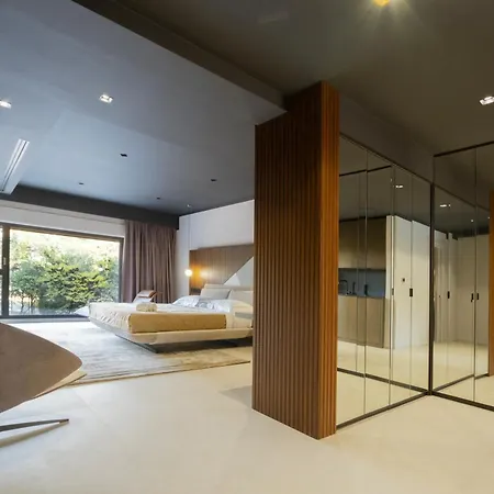 Villa Della Lupa Luxury Rooms-3